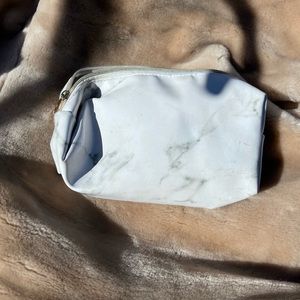 Marble color - white and grey cluth